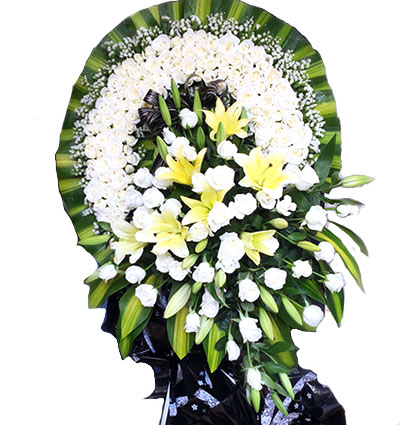 sympathy flower standing spray 09
