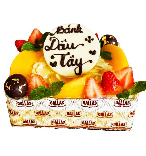 strawberry cake 500x531
